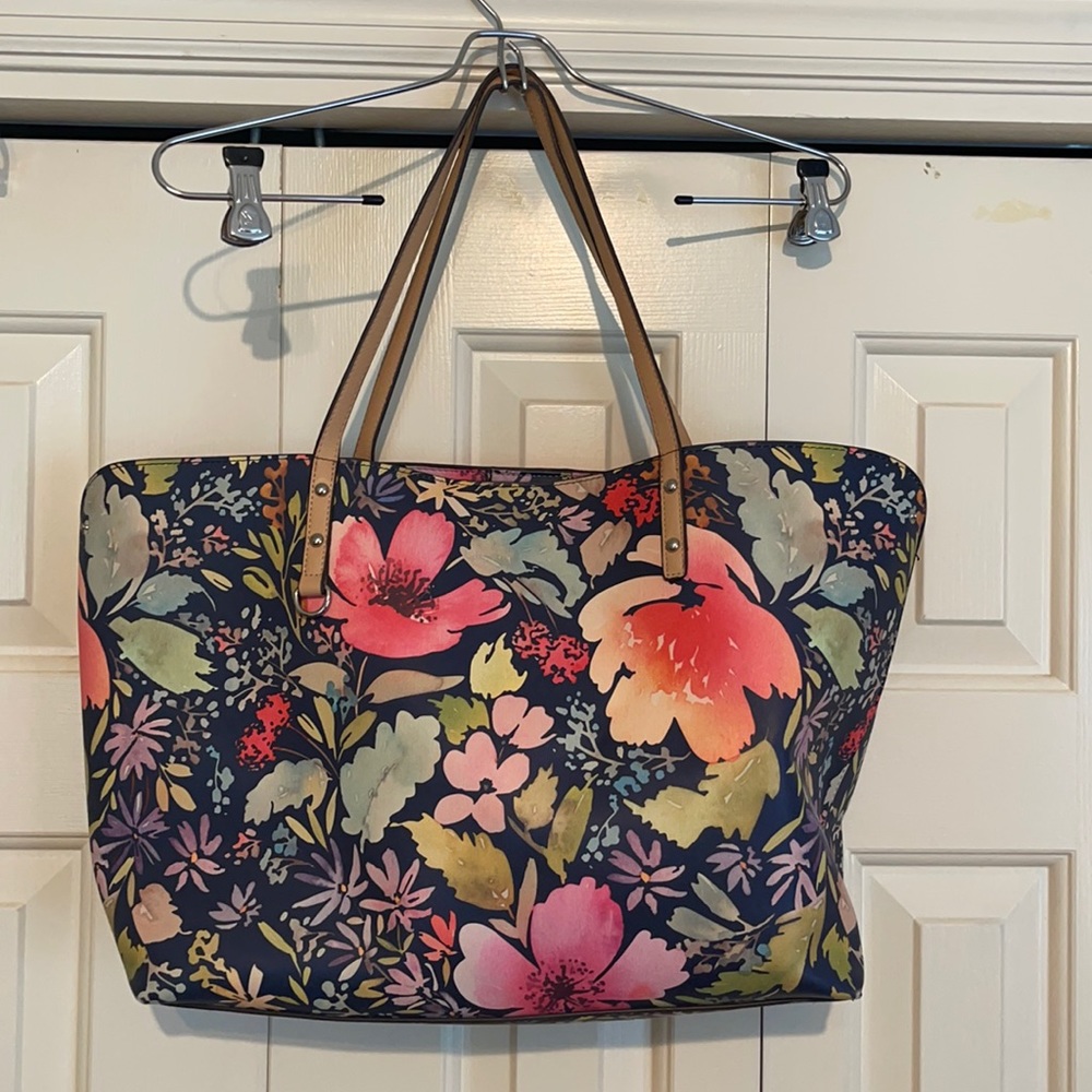 Stunning flower print shoulder bag